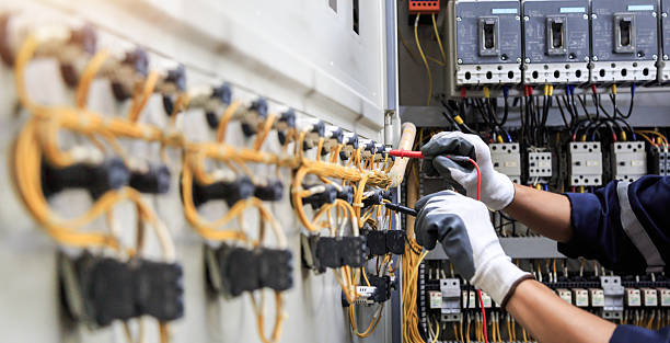 Professional Electrician technician working in Laguna Woods, CA